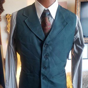 Green waistcoat with lapels 36 chest